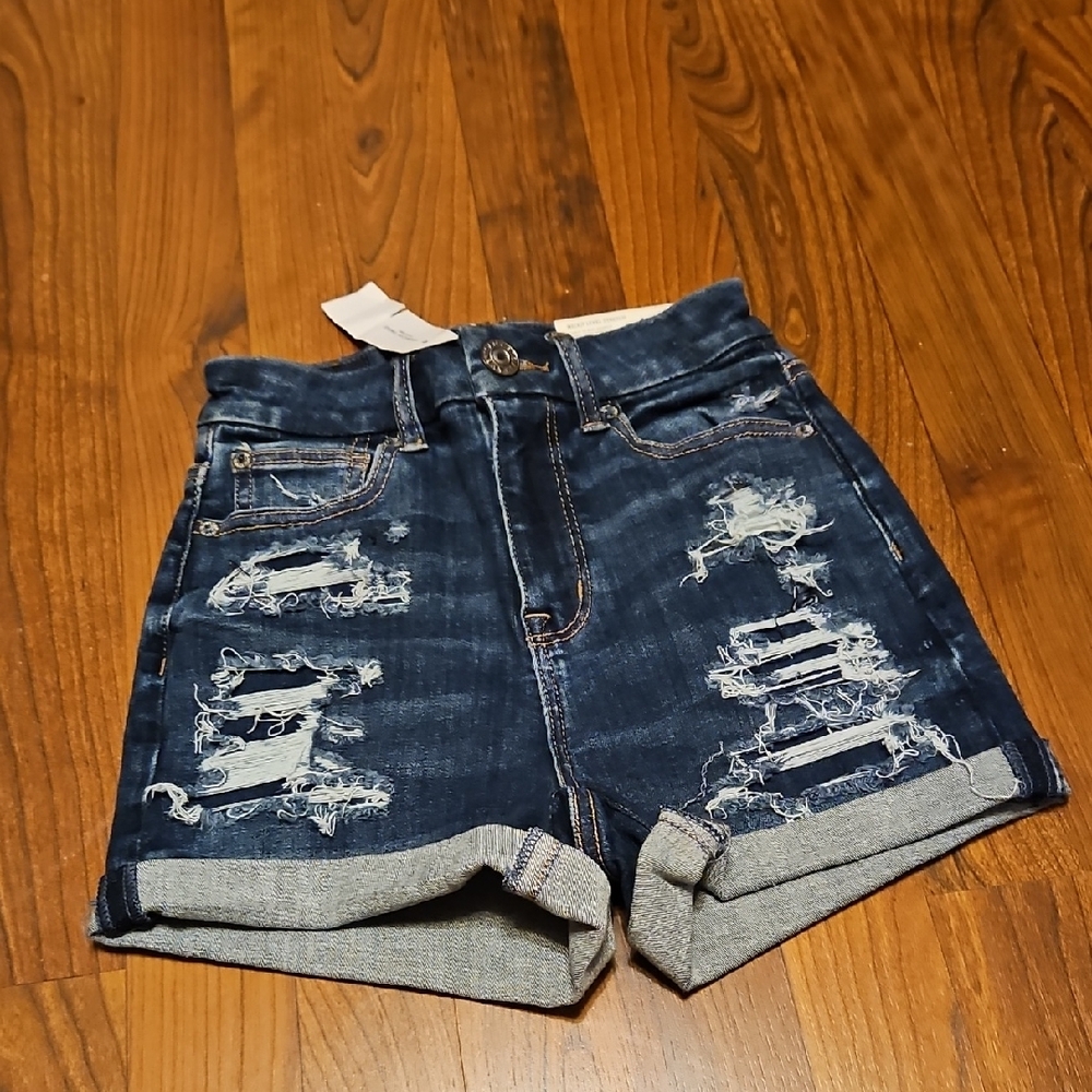 🆕 American Eagle Distressed Denim Shorts